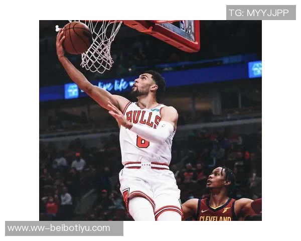 克洛尼首节表现惊艳4投3中砍下12分2篮板引领球队攻势 克洛尼首节表现惊艳4投3中砍下12分2篮板引领球队攻势