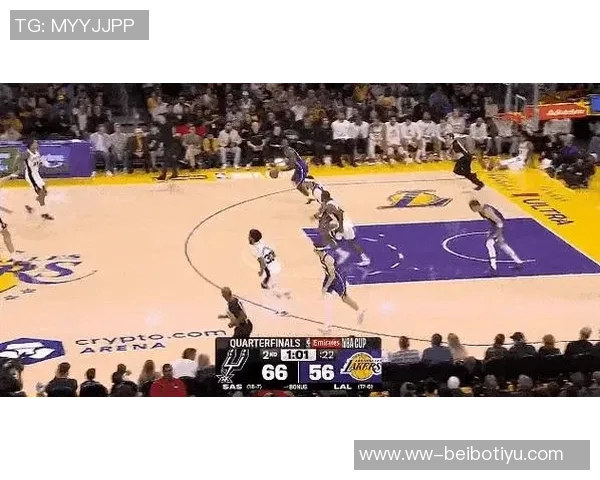 詹姆斯关键时刻暂停指挥队友成功防守上演致命抢断精彩瞬间 詹姆斯关键时刻暂停指挥队友成功防守上演致命抢断精彩瞬间